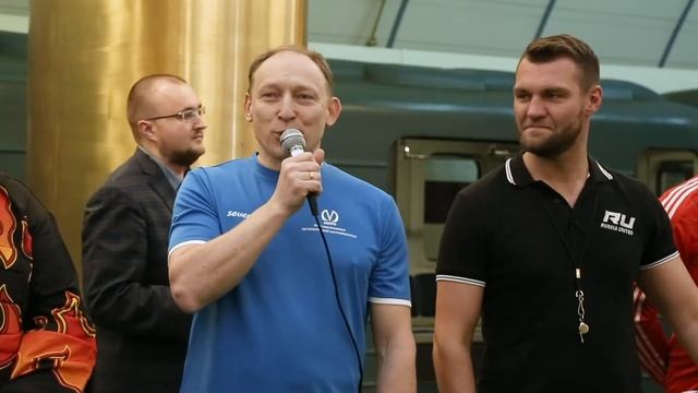 Футбол на станции "Международная" смотреть онлайн