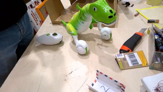 Ласковый ДИНОЗАВР у нас в руках Gleb Dinosaurs Kids Video Видео про Динозавров смотреть онлайн