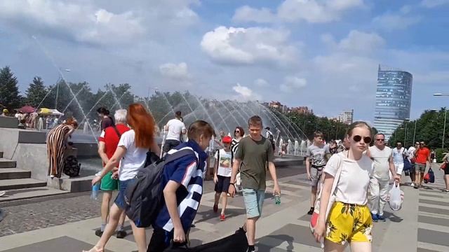 Парк 300-летия. Санкт- Петербург .июнь 2021г. смотреть онлайн