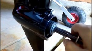 Работа обгонной муфты редуктора Тохатсу 9 8 Tohatsu M 9.8 B S.