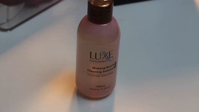 Luxe Makeup Brush Cleaner | DOES IT REALLY WORK??? | Tutorial and Review! смотреть онлайн