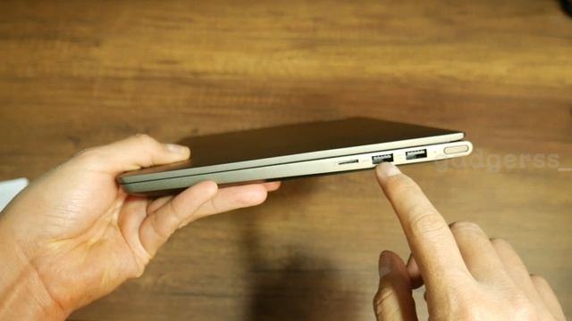 Unboxing de la Lenovo Yoga Slim 7 (14ITL05) смотреть онлайн