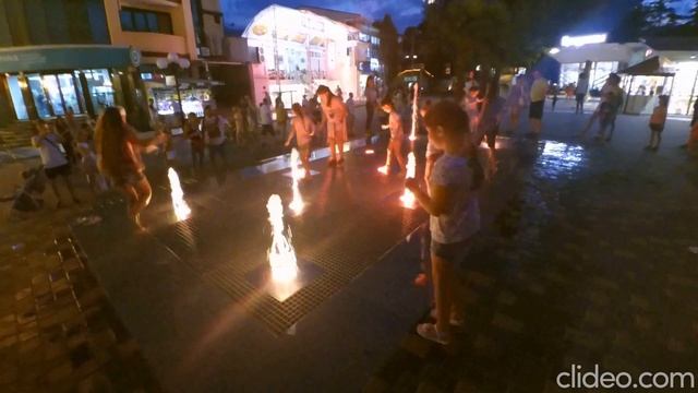 Алушта.04 07 19г.НОВЫЙ фонтан у колеса обозрения. смотреть онлайн