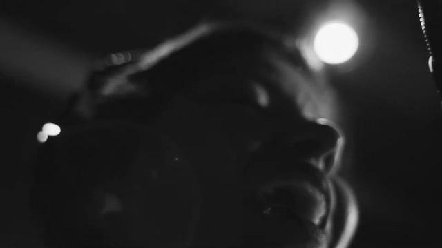 Maíra Martins e Gabriel Geszti em "Upa Neguinho" (Edu Lobo e Gianfracesco Guarnieri) смотреть онлайн