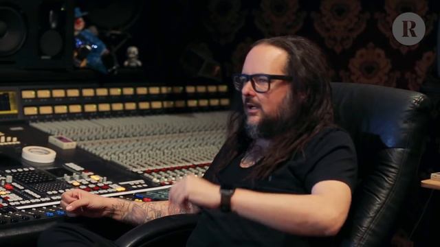 Korn: How Jonathan Davis Created Band's Iconic Logo смотреть онлайн