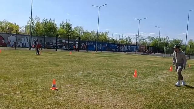 Метание мяча . Анель на соревнованиях среди детских садов города Тюмень смотреть онлайн