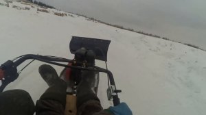 Мотоблок Ока на цепях за дровами.