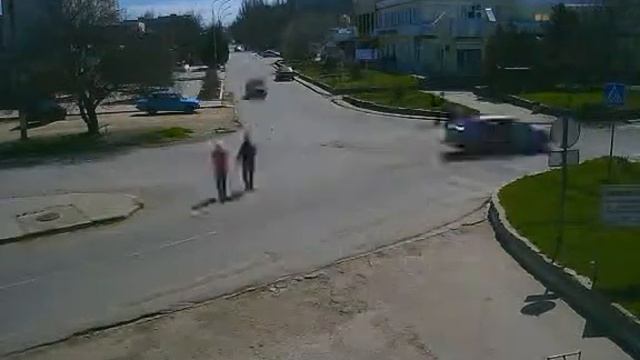 Перекрёсток в Щёлкино, 03.04.2014 - time-lapse с камеры 2 смотреть онлайн