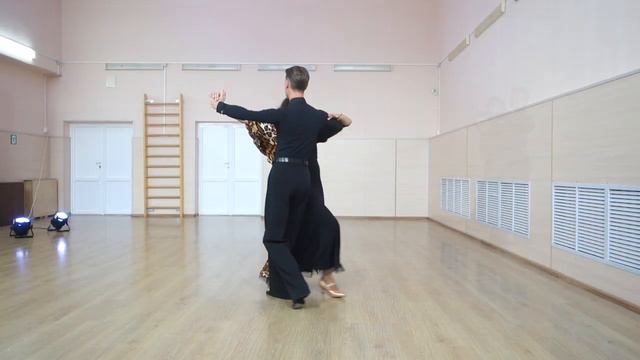 Outside Swivel In Waltz _ Наружный свивл в Медленном вальсе