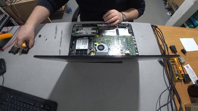 Asus x555d разборка полная смотреть онлайн