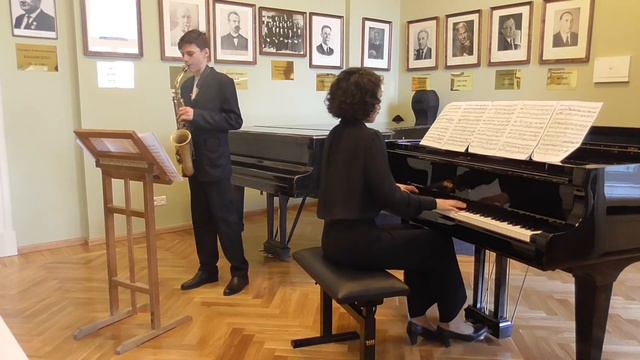 Поль Крестон соната для альт саксофона 3-я часть. смотреть онлайн