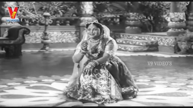 EDHO THELIYAKA PILICHITHINOYI |VIDEO SONG | PELLINATI PRAMANALU |A NAGESWARA RAO | JAMUNA |V9 VIDEO смотреть онлайн