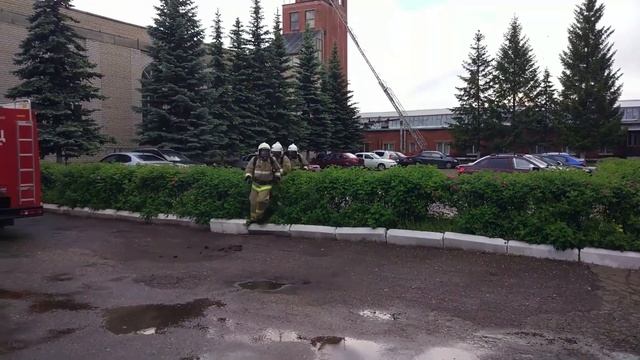Пожарный тогда и сегодня... смотреть онлайн