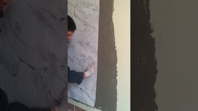 Как клеится гибкий камень