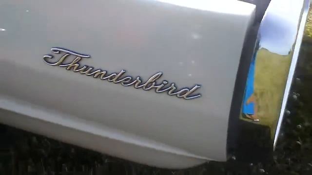 1965 Ford Thunderbird Convertible in Wimbledon White - The Classics смотреть онлайн