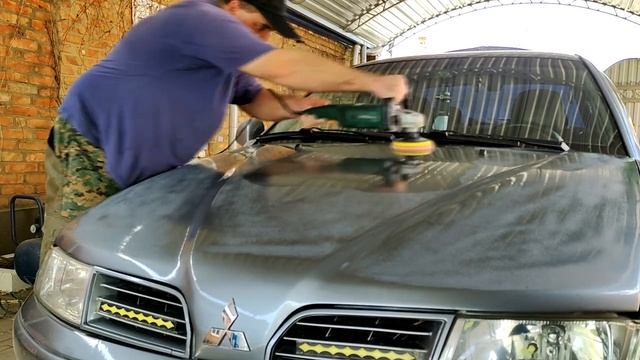 Полная полировка авто Мицубиси Каризма часть 2. Какая муторная работа. смотреть онлайн