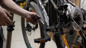 Почему хрустит каретка. Причины и решение