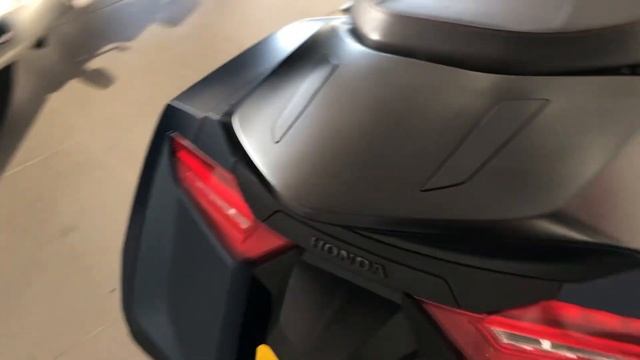 2022 HONDA GL1800 GOLDWING BAGGER DCT - MATT JEANS BLUE