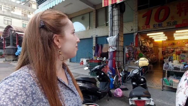 ОСТОРОЖНО! ВЛЮБЛЯЮ В ТАЙВАНЬ! ПРОГУЛКИ ПО ГАОСЮНУ смотреть онлайн