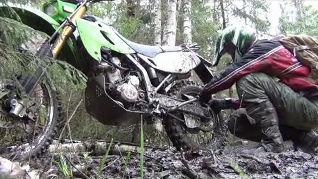 эндуро по лесу смотреть онлайн