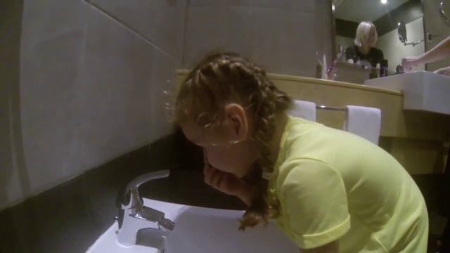 Как пользоваться биде / how to use a bidet смотреть онлайн