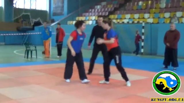Сорока Л. Туйшоу 1 бой 3 раунд. Финал кубка Украины по кунгфу (г. Харьков 29.11.2015) смотреть онлайн