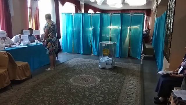 Высокая явка избирателей фиксируется в Усть-Каменогорске смотреть онлайн