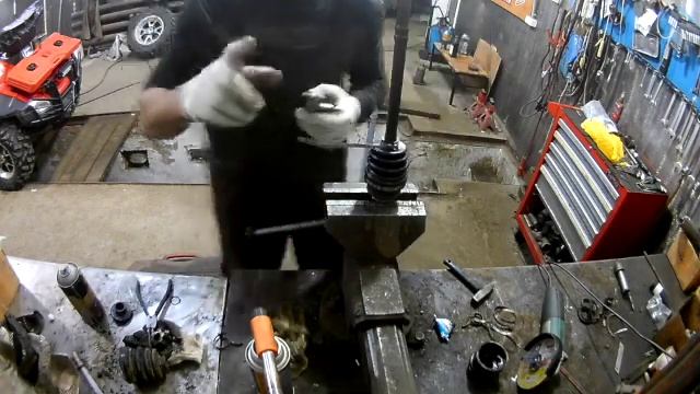 квадроцикл шрус пыльник смотреть онлайн
