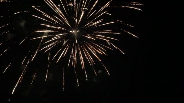 Праздничный салют в честь Дня города ??? 27.08.22 смотреть онлайн