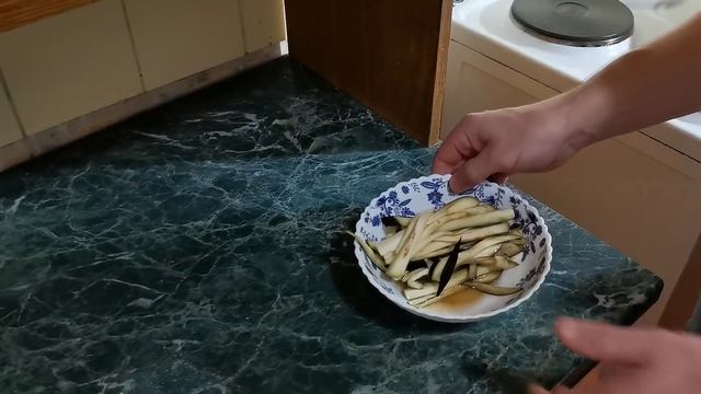 Салат с говядиной, овощами и зеленью. Божественно вкусно!!! смотреть онлайн