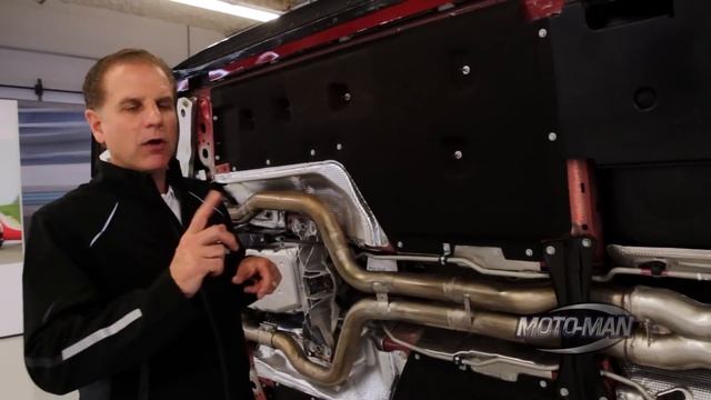 2016 Cadillac ATS-V TECHNICAL REVIEW with Cadillac Chief Engineer Dave Leone смотреть онлайн