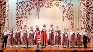 "Как за двором, за двором".  русская народная песня.