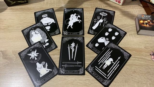 Чувства, мысли, действия человека к вам. Вы родились 4, 6, 8, 13, 15, 17, 22, 24, 26, 31 Гадание смотреть онлайн