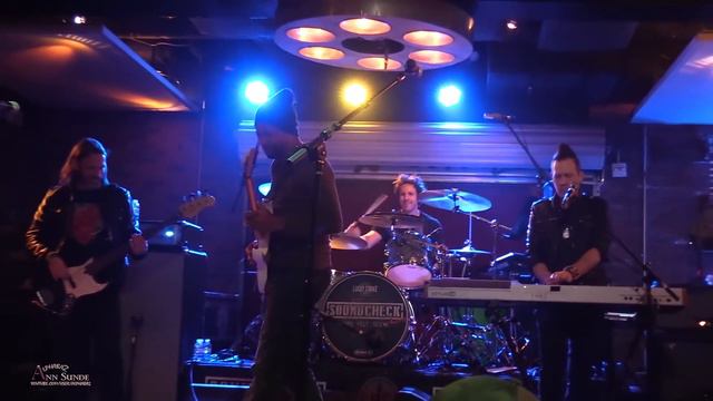 TONY MACALPINE, DAVID ELLEFSON, NITA STRAUSS, MAGNETICO Soundcheck Live