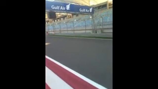 Benz SL 550 Open track day bahrain смотреть онлайн