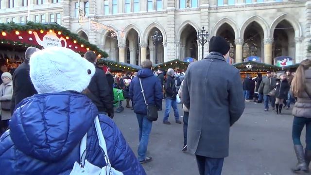 Рождественская ярмарка в Вене-Christmas market in Vienna,Austria смотреть онлайн