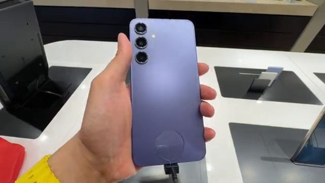 SAMSUNG GALAXY S24 ULTRA, S24+, S24, BETTER THAN IPHONE 15 PRO MAX??? смотреть онлайн