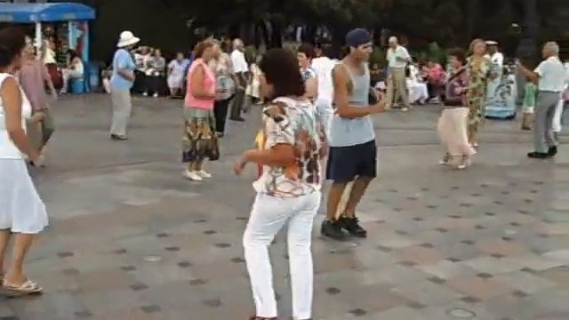 Дискотека 80-х у Ялті смотреть онлайн