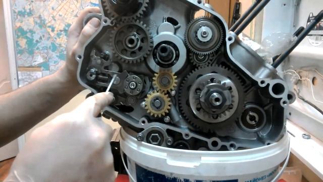 Ремонт коробки передач двигателя Zongshen Zs177mm, мот Bse J5