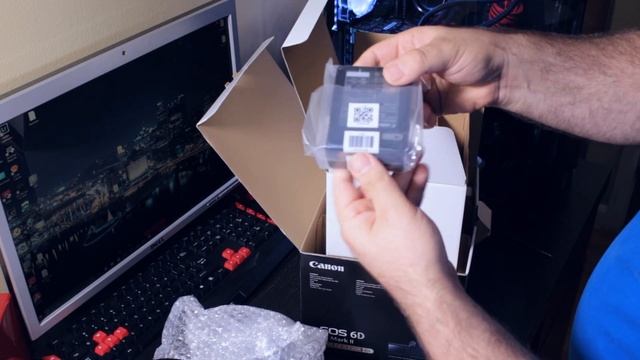 Canon 6D Mark II (Unboxing) смотреть онлайн