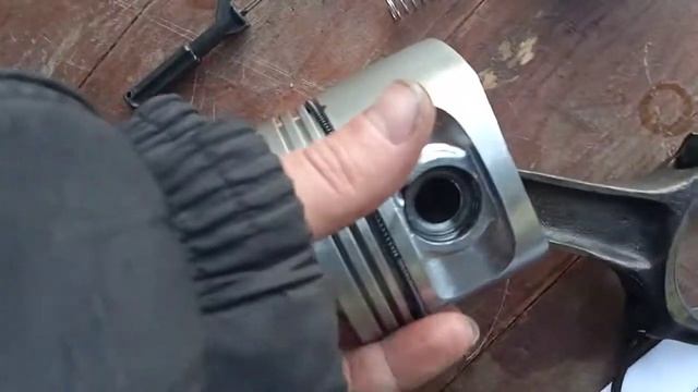 Замена поршневой группы. Как правильно собрать поршень шатун и кольца на ВАЗ 2112 124 поршневая. смотреть онлайн
