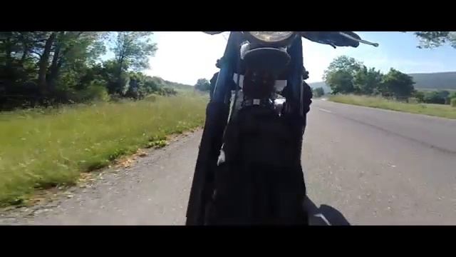 Yard Build SR400 'Lightning' by Deus смотреть онлайн