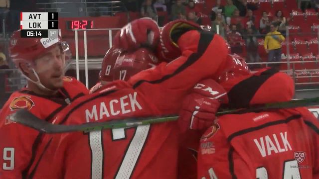 Красивый гол Мэйсека/Macek with a beaut at LOK game смотреть онлайн