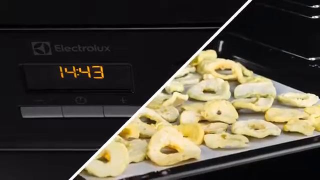 Электрическая плита Electrolux EKC954908K смотреть онлайн