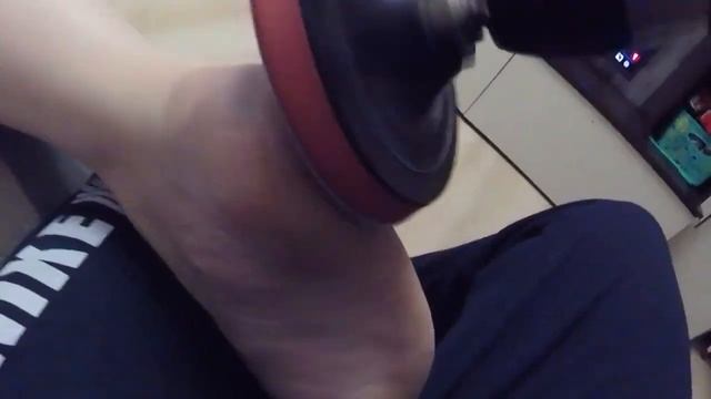 Шлифуем пятка ноги шуруповёртом в домашних условиях (жуткий трэш) смотреть онлайн
