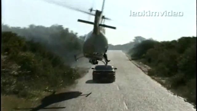 Amazing Helicopter Flying, Car Chase смотреть онлайн