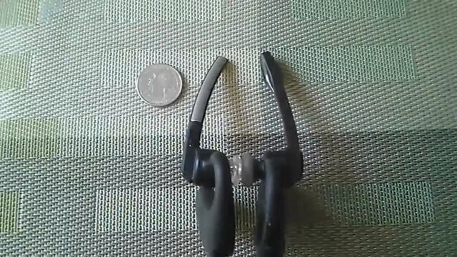 PLANTRONICS VOYAGER Legend vs Pro HD plus Charge Case смотреть онлайн