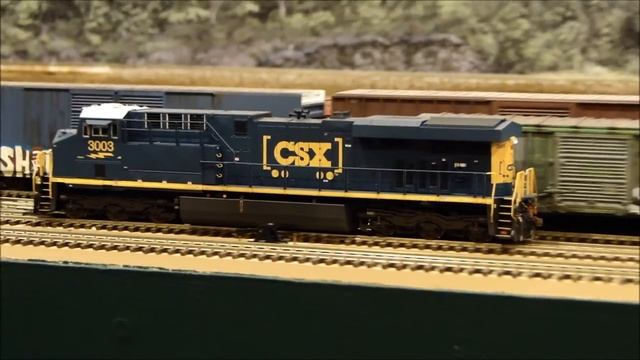 Custom Weathered Intermountain CSX ES44AC #3003 LokSound смотреть онлайн