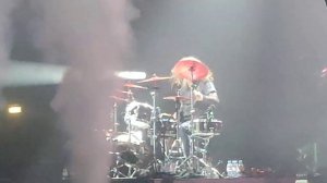 Соло на барабанах. Барабанщик от бога. #барабаны