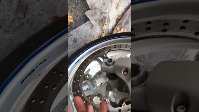 Замена упорных шайб тормозных дисков К 1200 LT смотреть онлайн